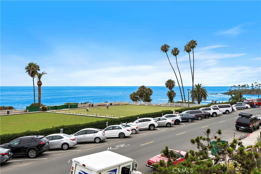 450 Cliff Drive, Laguna Beach CA 92651 - photo 50