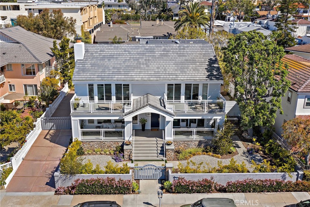 450 Cliff Drive, Laguna Beach CA 92651 - photo 57