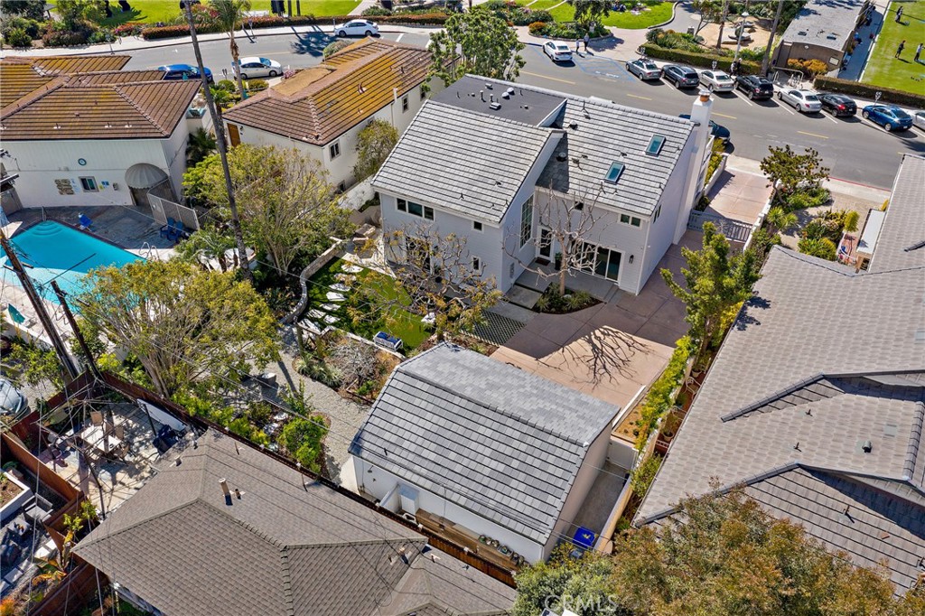 450 Cliff Drive, Laguna Beach CA 92651 - photo 61