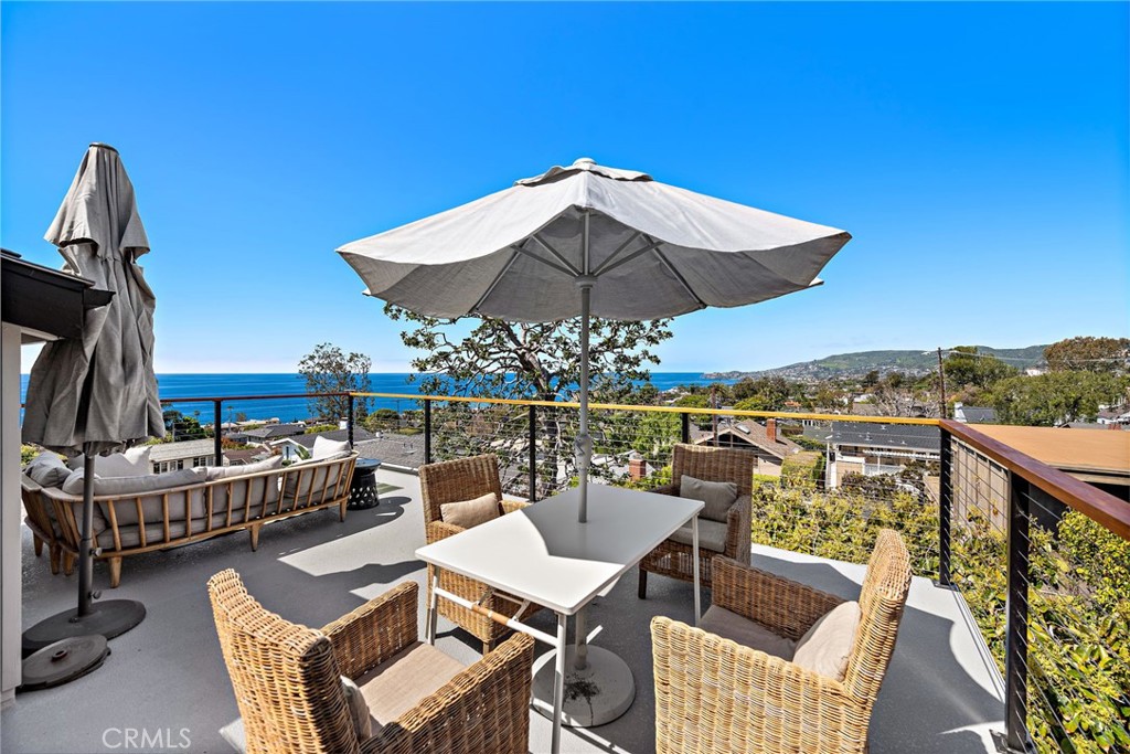 450 Ruby Street Upper, Laguna Beach CA 92651 - photo 1