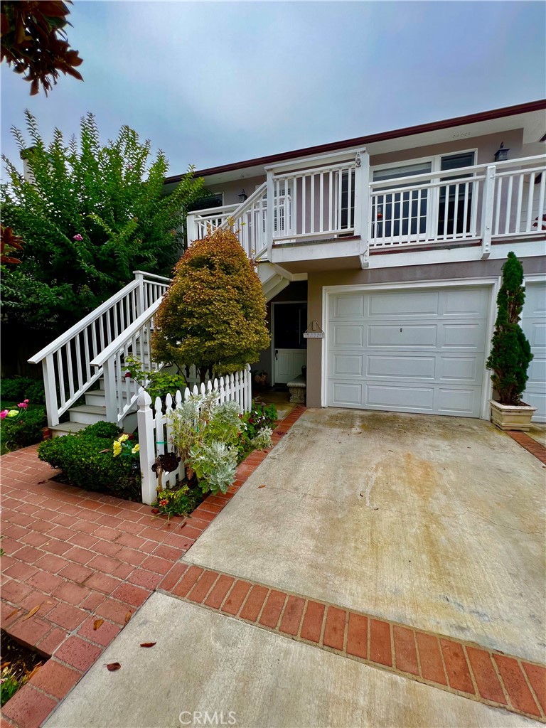 453 Cypress Drive B, Laguna Beach CA 92651 - photo 2