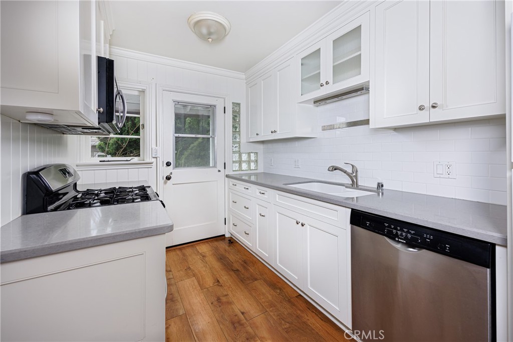 453 Cypress Drive B, Laguna Beach CA 92651 - photo 1