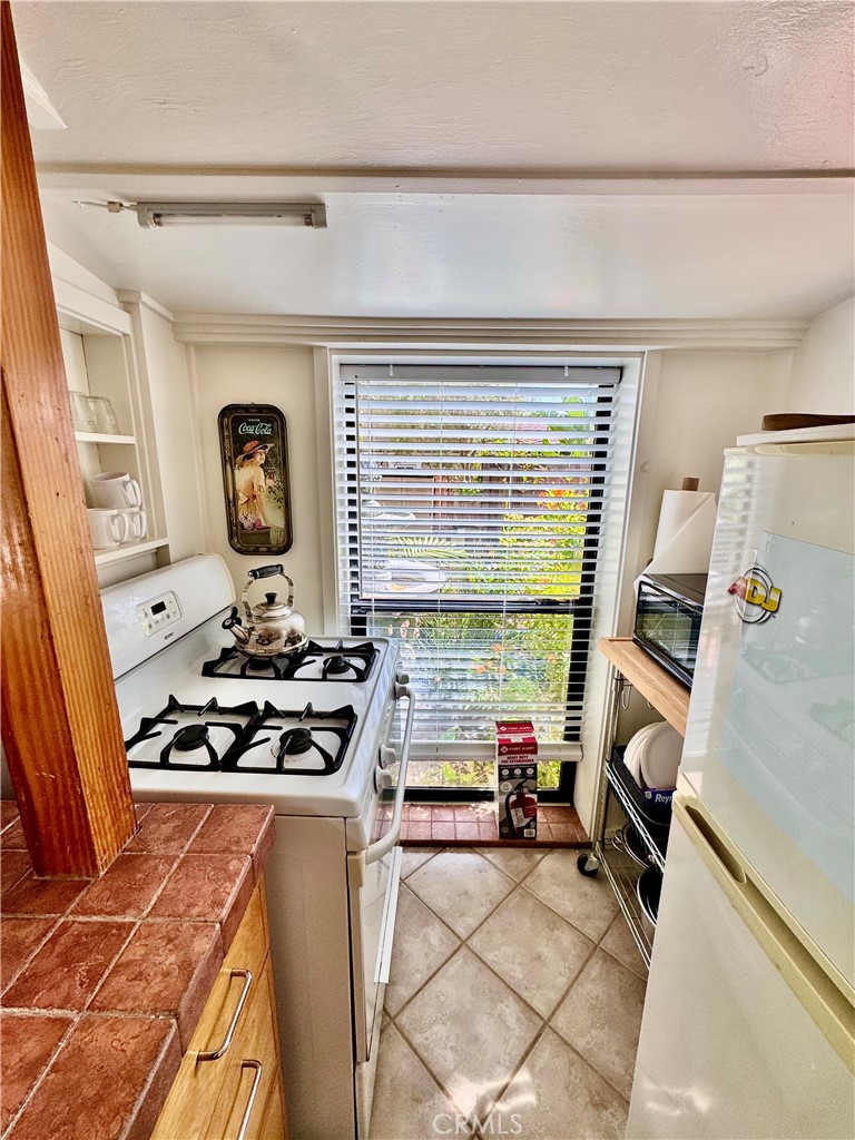 455 Myrtle B, Laguna Beach CA 92651 - photo 6