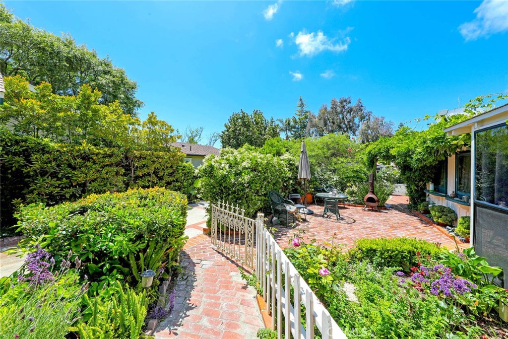 455 Myrtle Street, Laguna Beach CA 92651 - photo 1