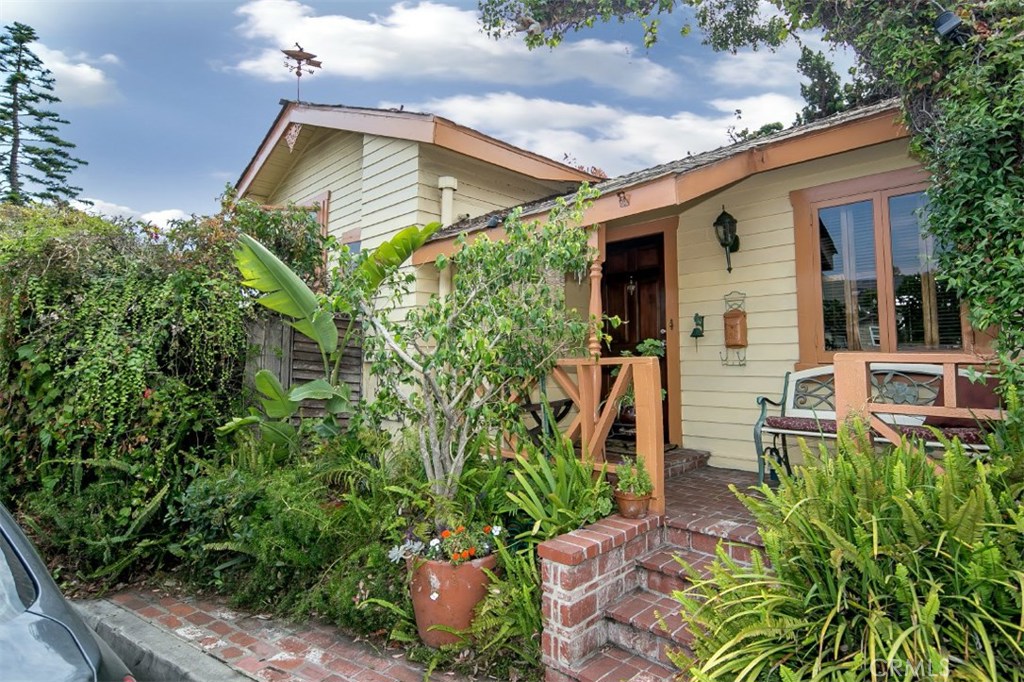 457 3rd Street, Laguna Beach CA 92651 - photo 1