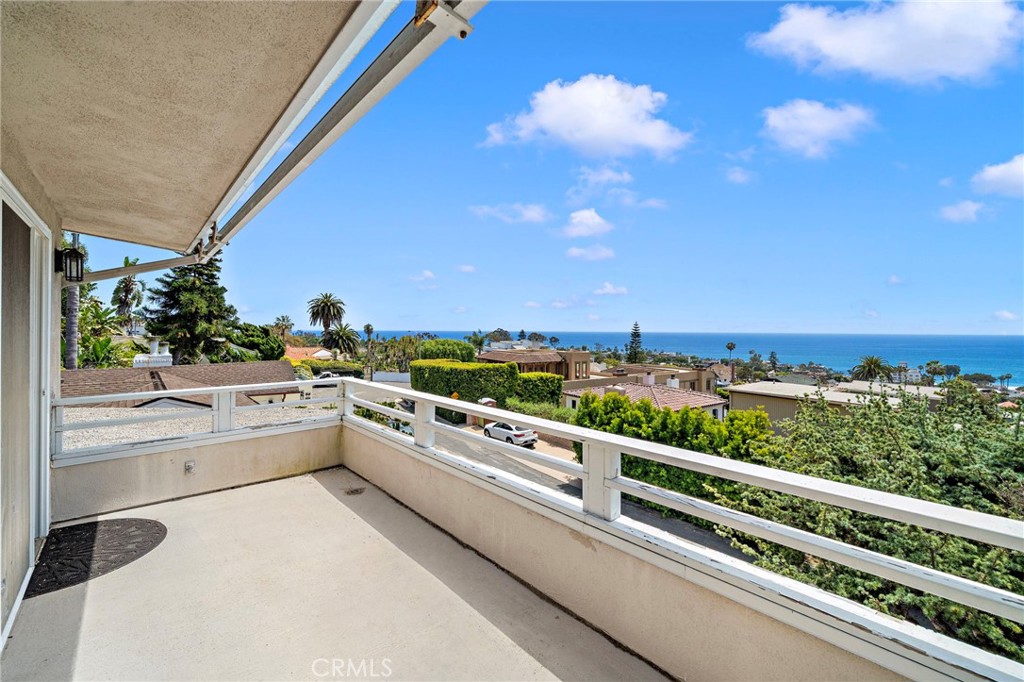 459 Hilledge Drive, Laguna Beach CA 92651 - photo 33