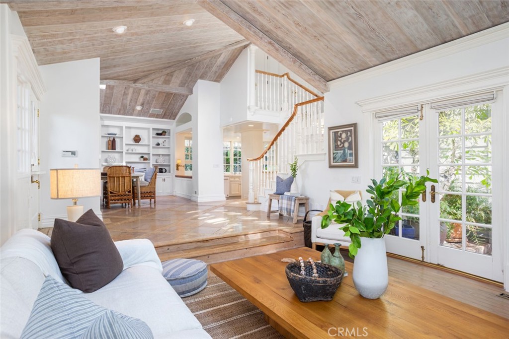 459 Jasmine Street, Laguna Beach CA 92651 - photo 3