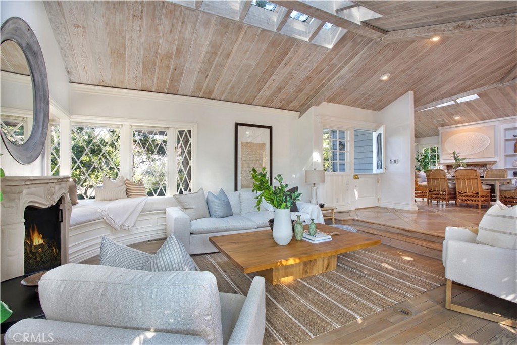 459 Jasmine Street, Laguna Beach CA 92651 - photo 5
