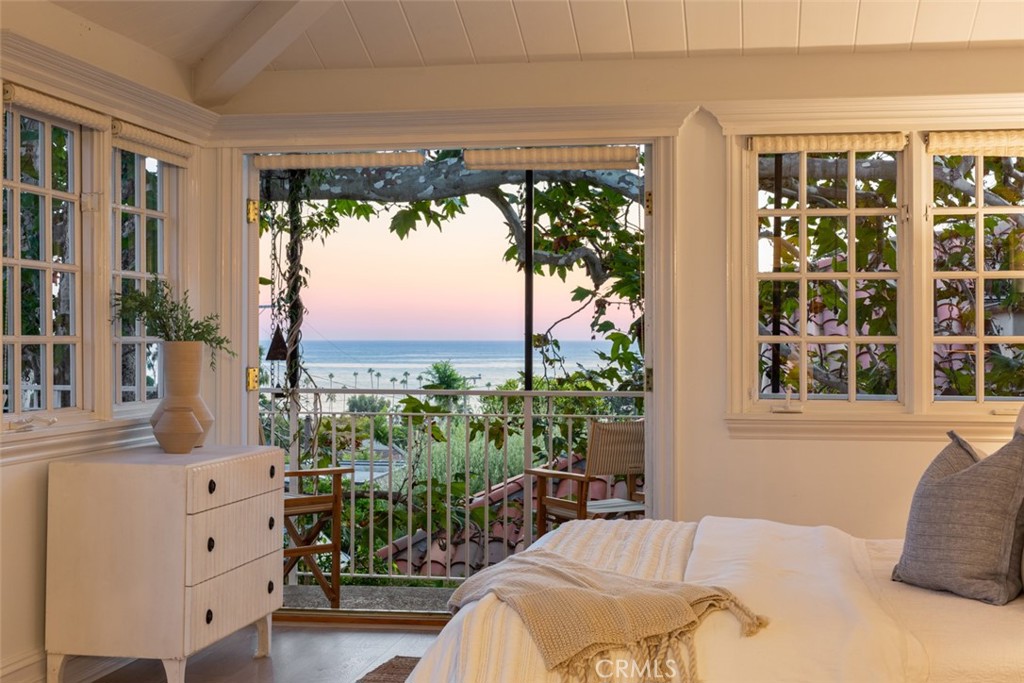 459 Jasmine Street, Laguna Beach CA 92651 - photo 15