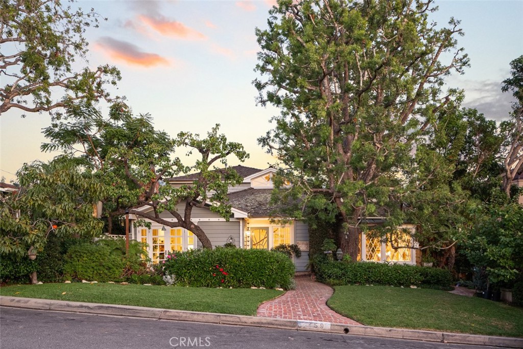 459 Jasmine Street, Laguna Beach CA 92651 - photo 22
