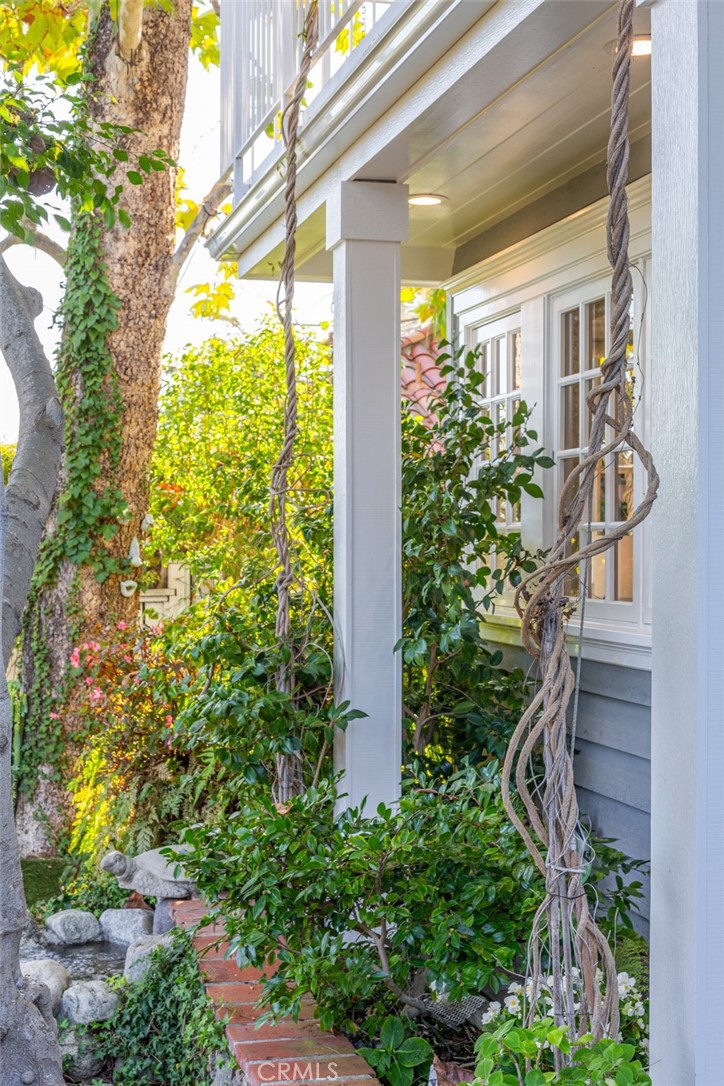 459 Jasmine Street, Laguna Beach CA 92651 - photo 35