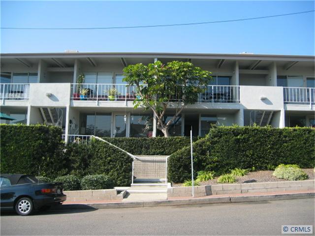 Exterior front - 460 CYPRESS 2, Laguna Beach CA 92651 - photo 1