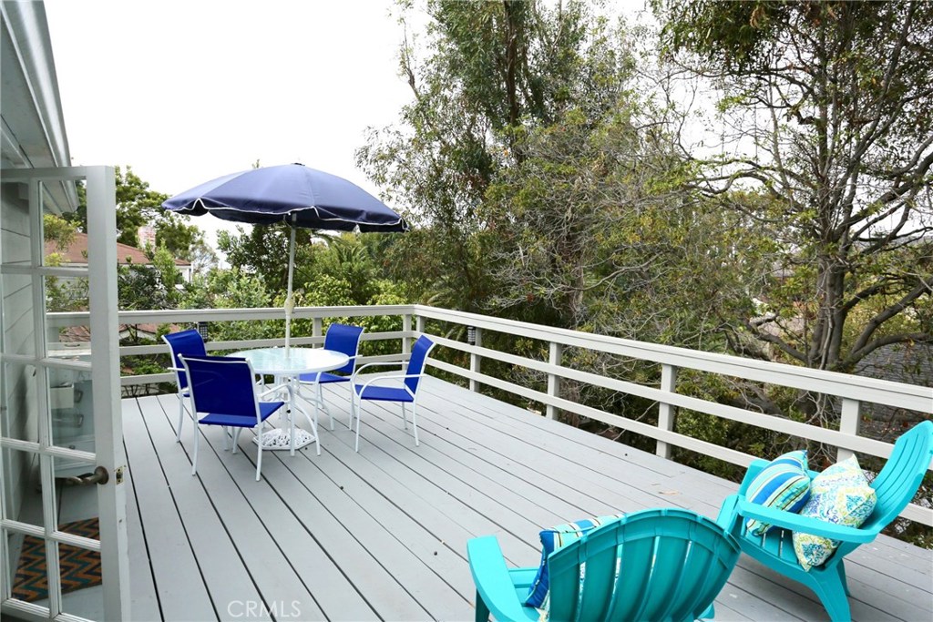 460 Saint Anns Drive, Laguna Beach CA 92651 - photo 1