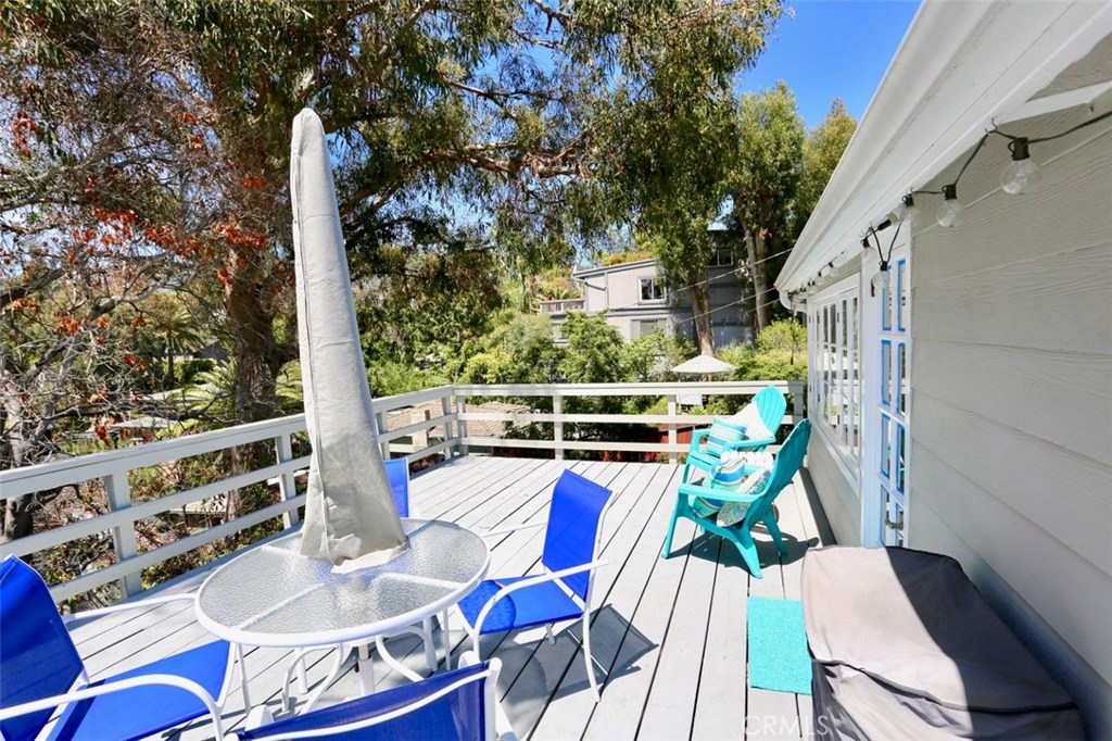 460 Saint Anns Drive, Laguna Beach CA 92651 - photo 1