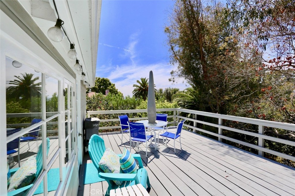460 Saint Anns Drive, Laguna Beach CA 92651 - photo 1
