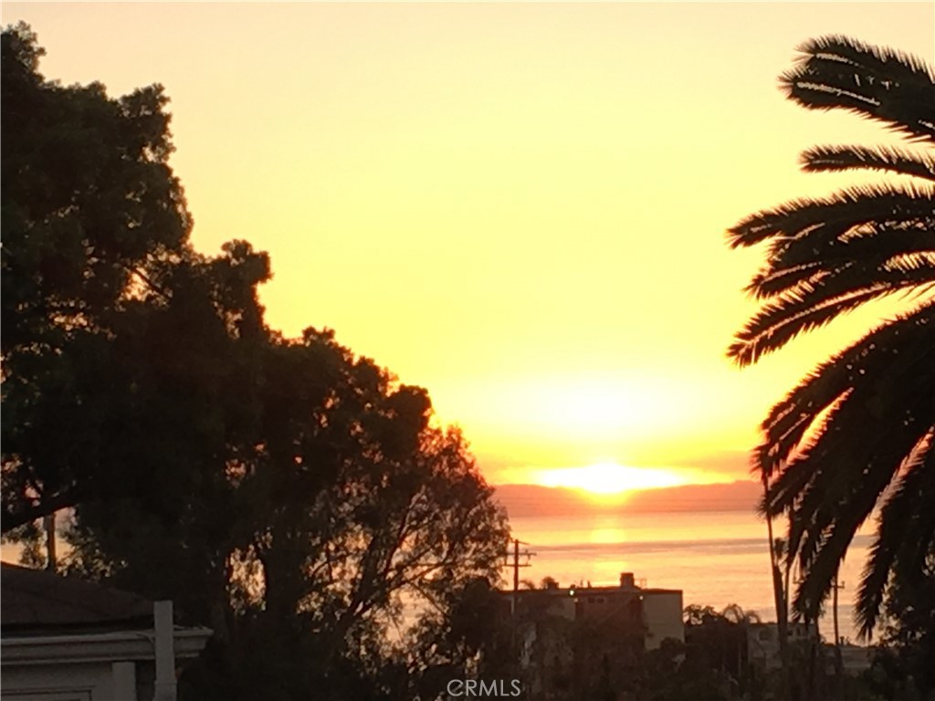 460 Saint Anns Drive, Laguna Beach CA 92651 - photo 1