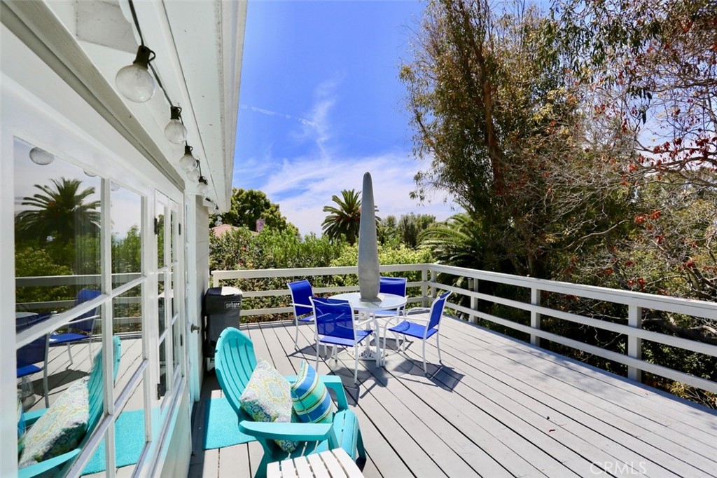 460 Saint Anns Drive, Laguna Beach CA 92651 - photo 1