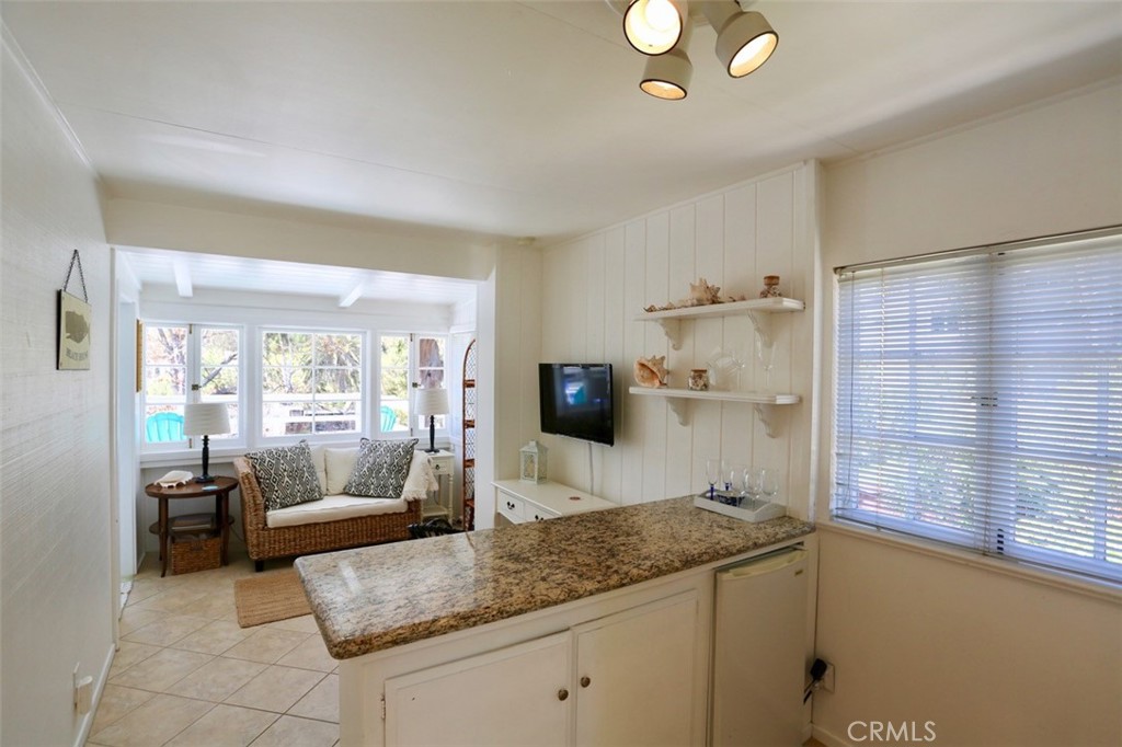 460 Saint Anns Drive, Laguna Beach CA 92651 - photo 11
