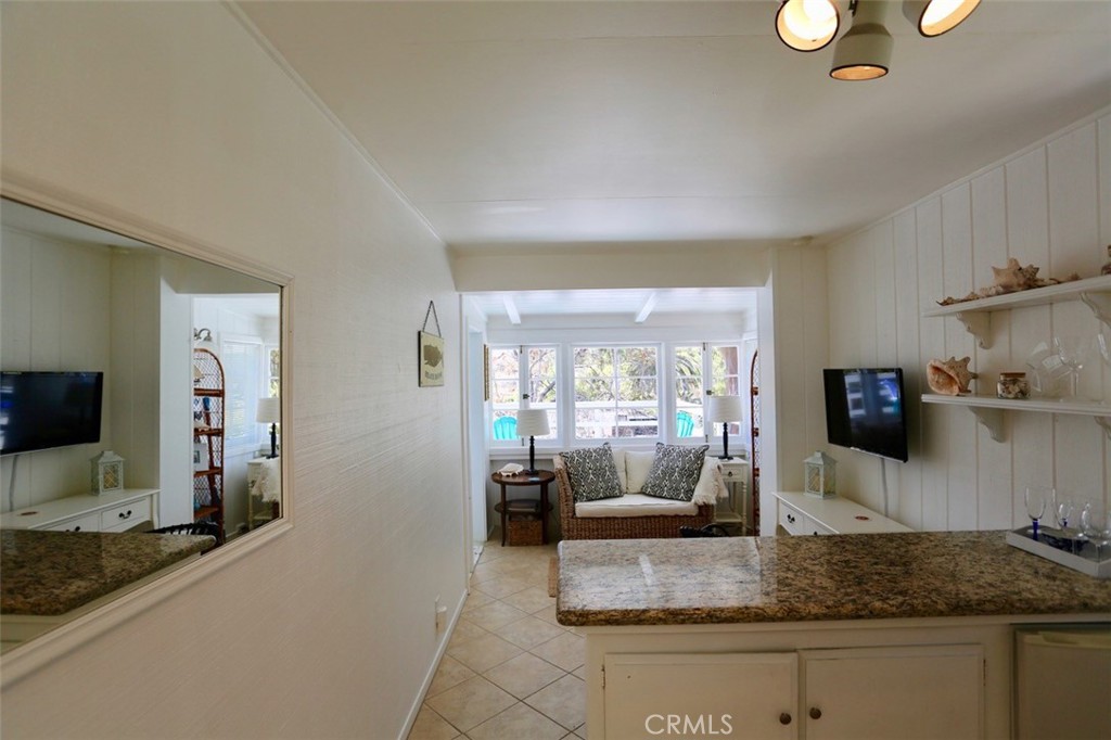 460 Saint Anns Drive, Laguna Beach CA 92651 - photo 14