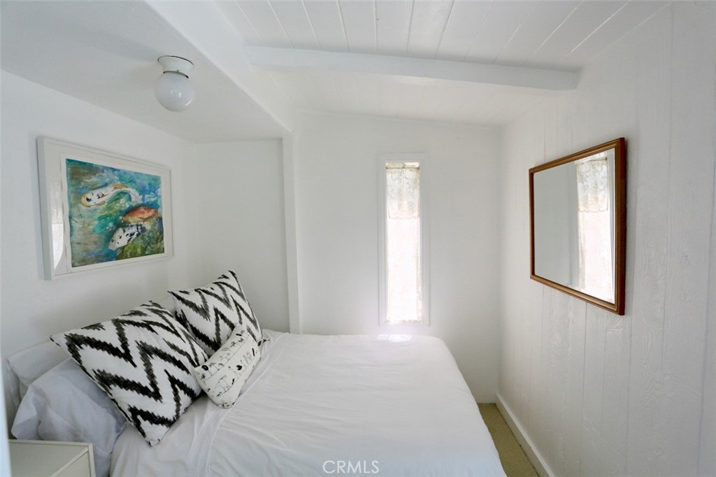 460 Saint Anns Drive, Laguna Beach CA 92651 - photo 15