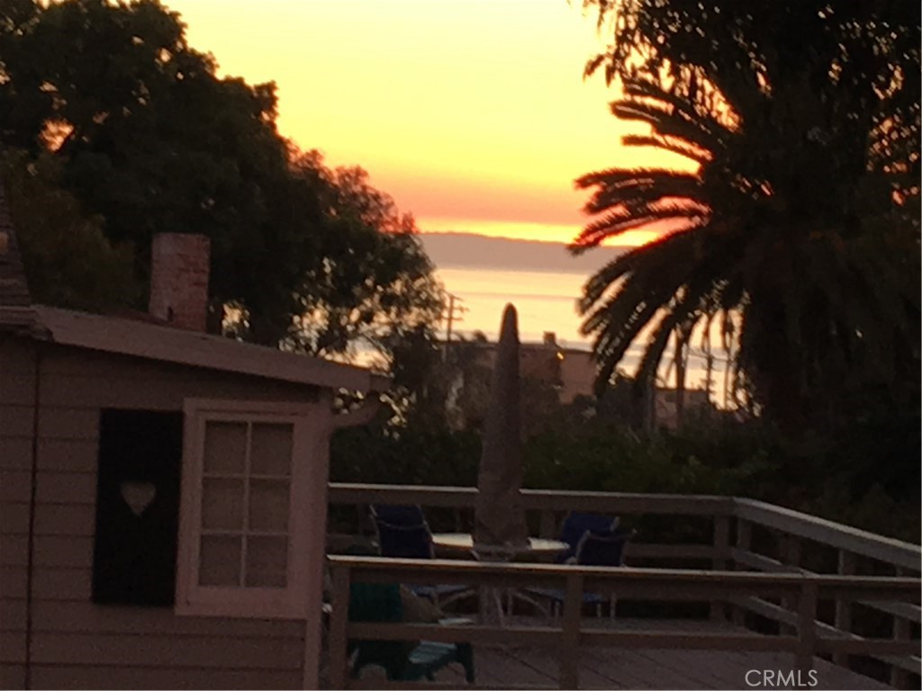 460 Saint Anns Drive, Laguna Beach CA 92651 - photo 18