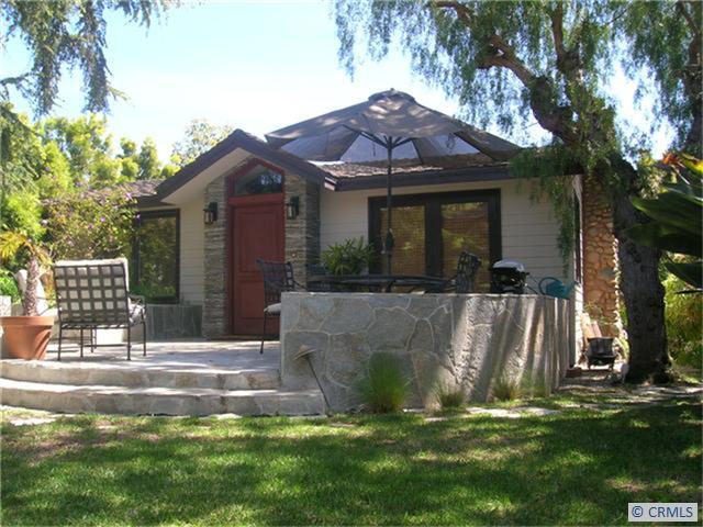 Front courtyard entry - 461 LINDEN Street, Laguna Beach CA 92651 - photo 1