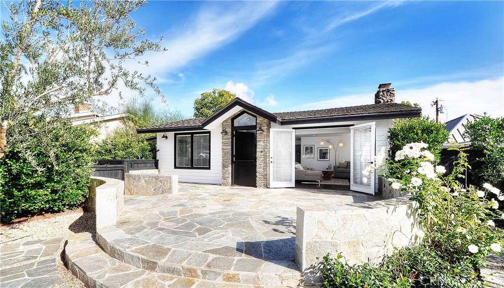 461 Linden Street, Laguna Beach CA 92651 - photo 1