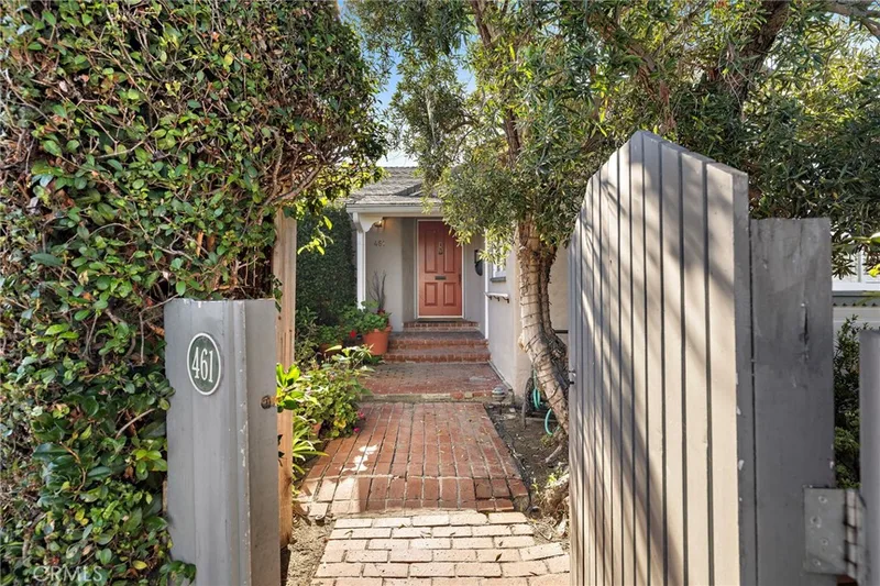 461 Park Avenue, Laguna Beach, CA 92651