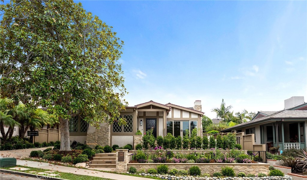 Welcome Home to 463 Los Robles! - 463 Los Robles, Laguna Beach CA 92651 - photo 1