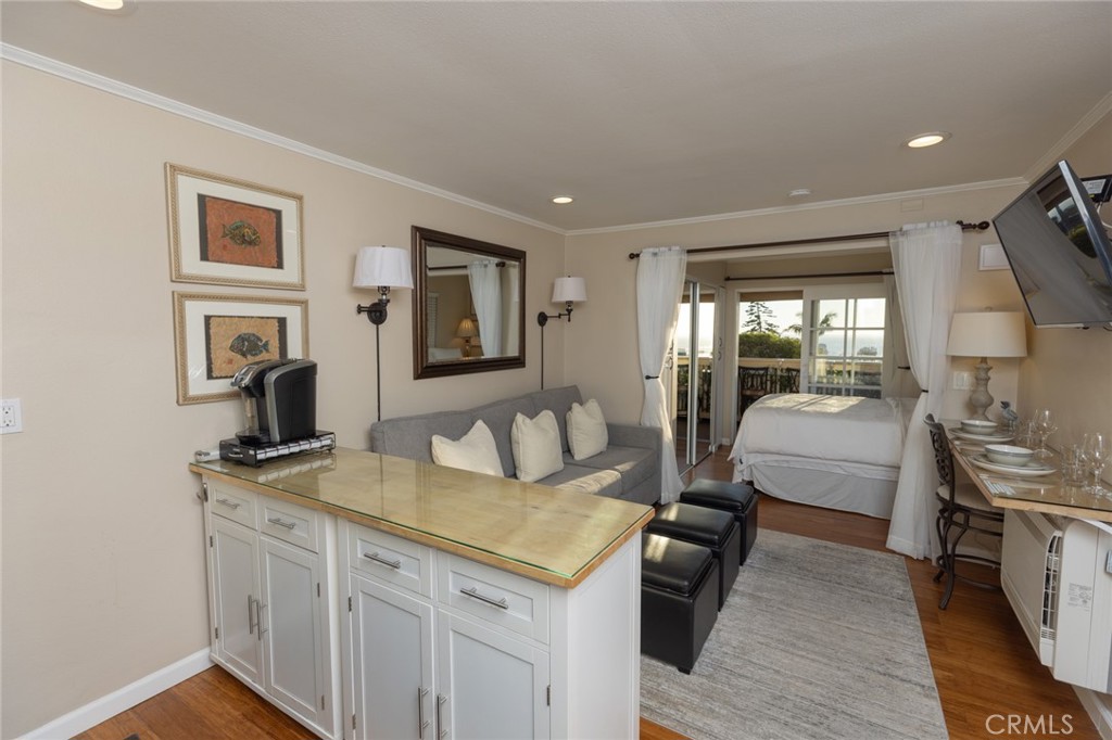 464 Bent Street B, Laguna Beach CA 92651 - photo 2