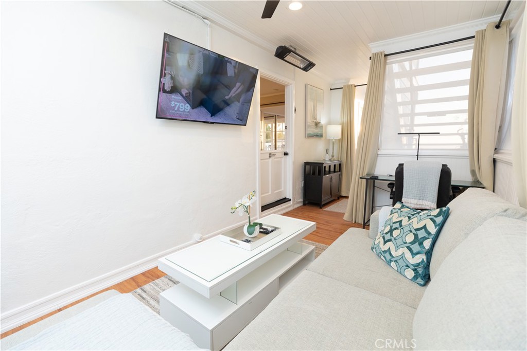 464 Bent Street B, Laguna Beach CA 92651 - photo 4