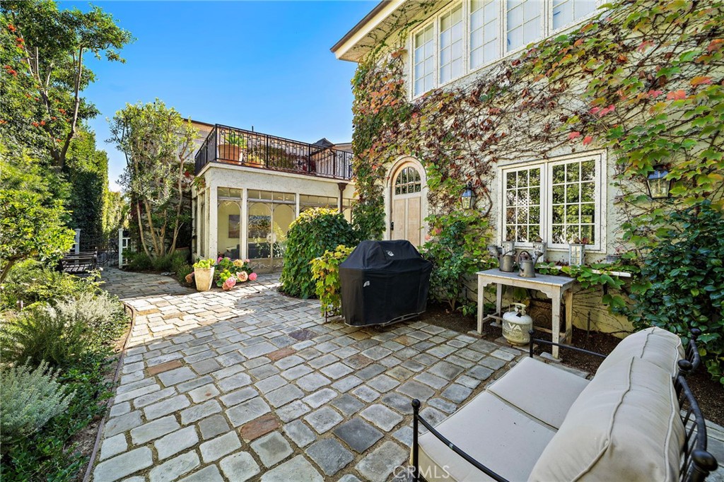 464 Holly, Laguna Beach CA 92651 - photo 14