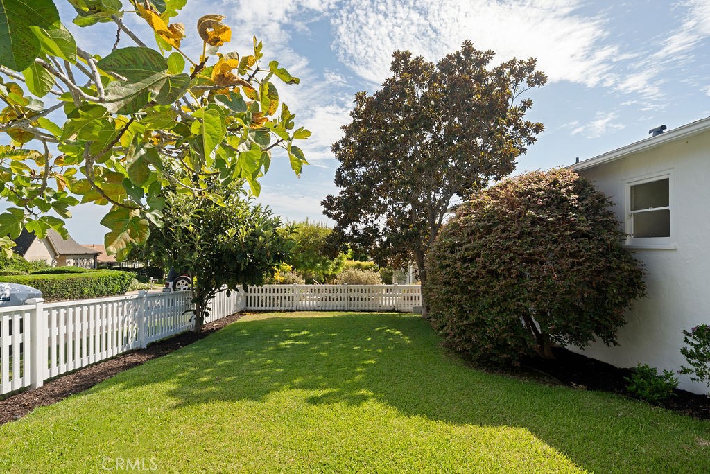 465 Monterey, Laguna Beach CA 92651 - photo 4