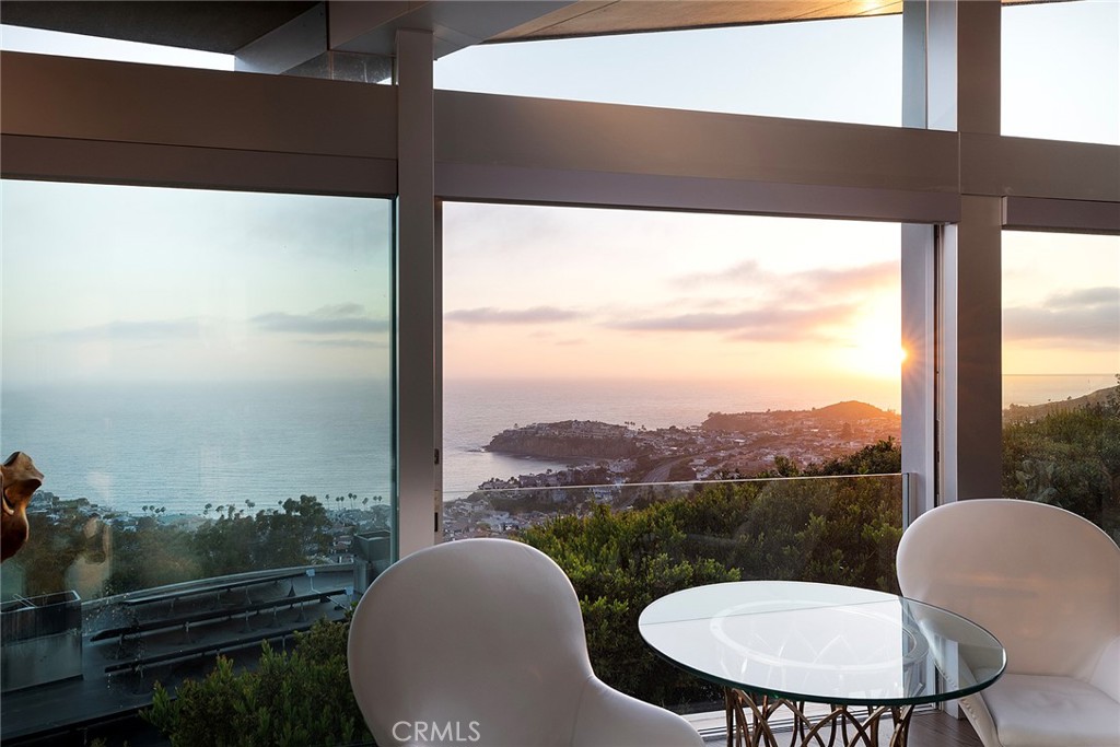 465 Panorama Drive, Laguna Beach CA 92651 - photo 11