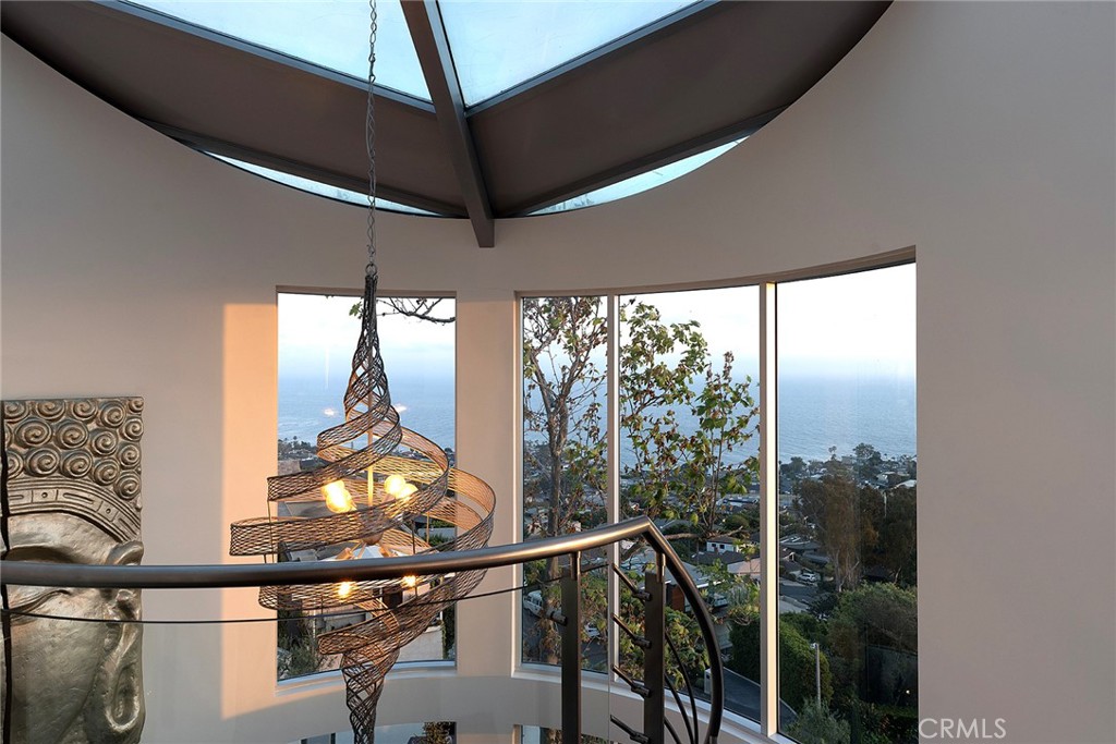 465 Panorama Drive, Laguna Beach CA 92651 - photo 17