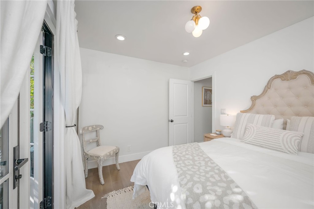 469 Oak, Laguna Beach CA 92651 - photo 10