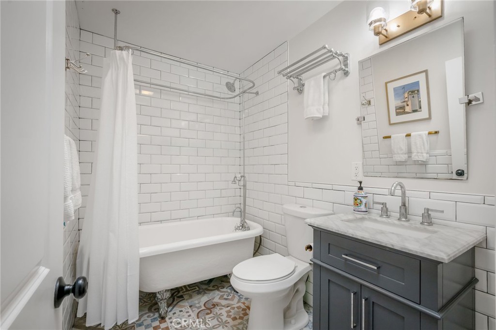 469 Oak, Laguna Beach CA 92651 - photo 13