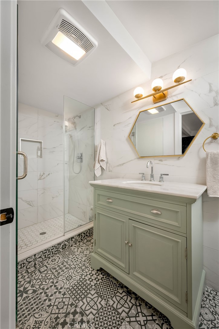 469 Oak, Laguna Beach CA 92651 - photo 15
