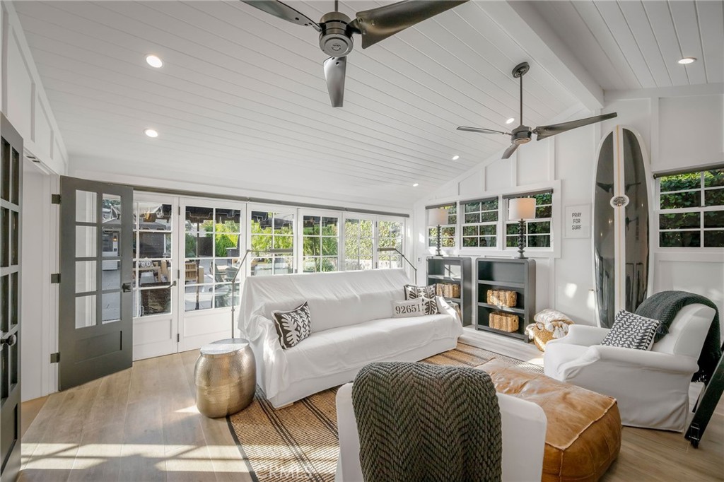 469 Oak, Laguna Beach CA 92651 - photo 20