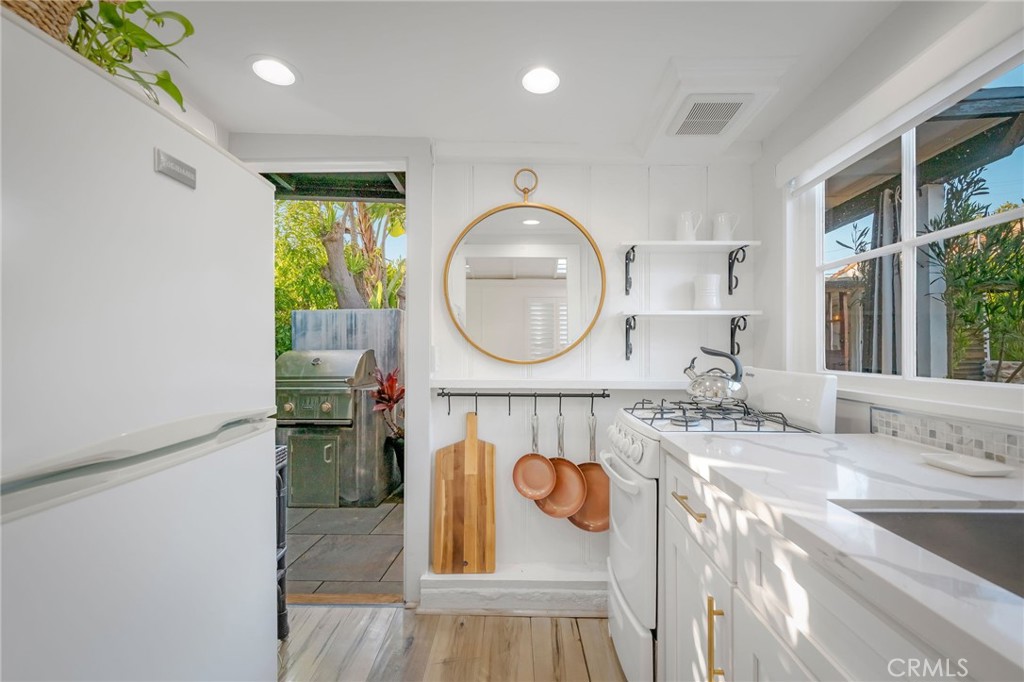 469 Oak, Laguna Beach CA 92651 - photo 35