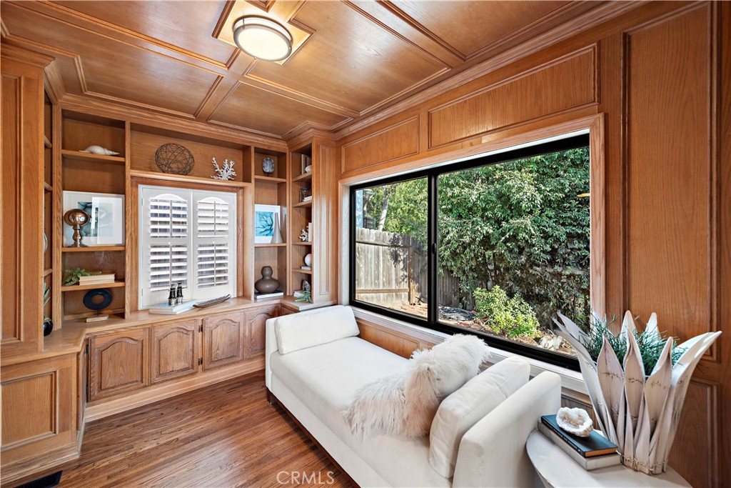 Small room off Primary - 477 Center Street, Laguna Beach CA 92651 - photo 9