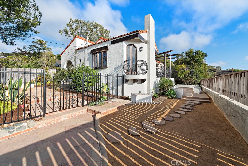 Exterior - 477 Center Street, Laguna Beach CA 92651 - photo 14