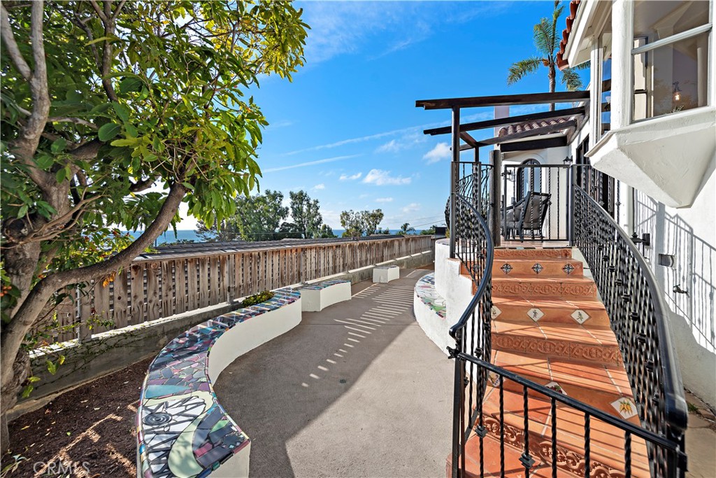 Exterior hardscape - 477 Center Street, Laguna Beach CA 92651 - photo 16