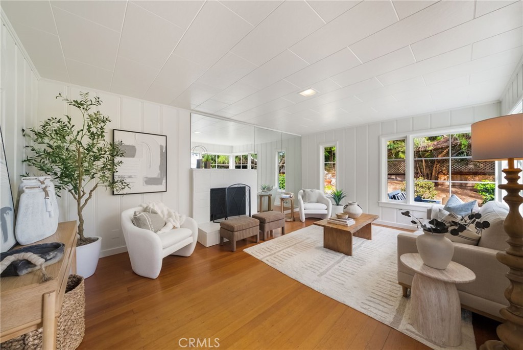 Living area from hallway - 477 Hill, Laguna Beach CA 92651 - photo 7