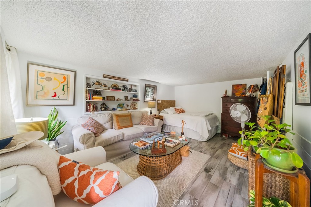 Casita living space - 477 Hill, Laguna Beach CA 92651 - photo 32