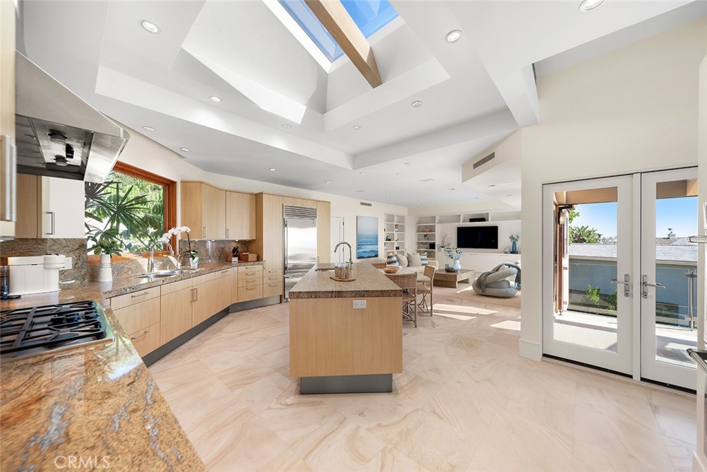48 N Vista De Catalina, Laguna Beach CA 92651 - photo 26