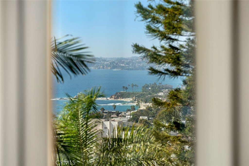 48 N Vista De Catalina, Laguna Beach CA 92651 - photo 31