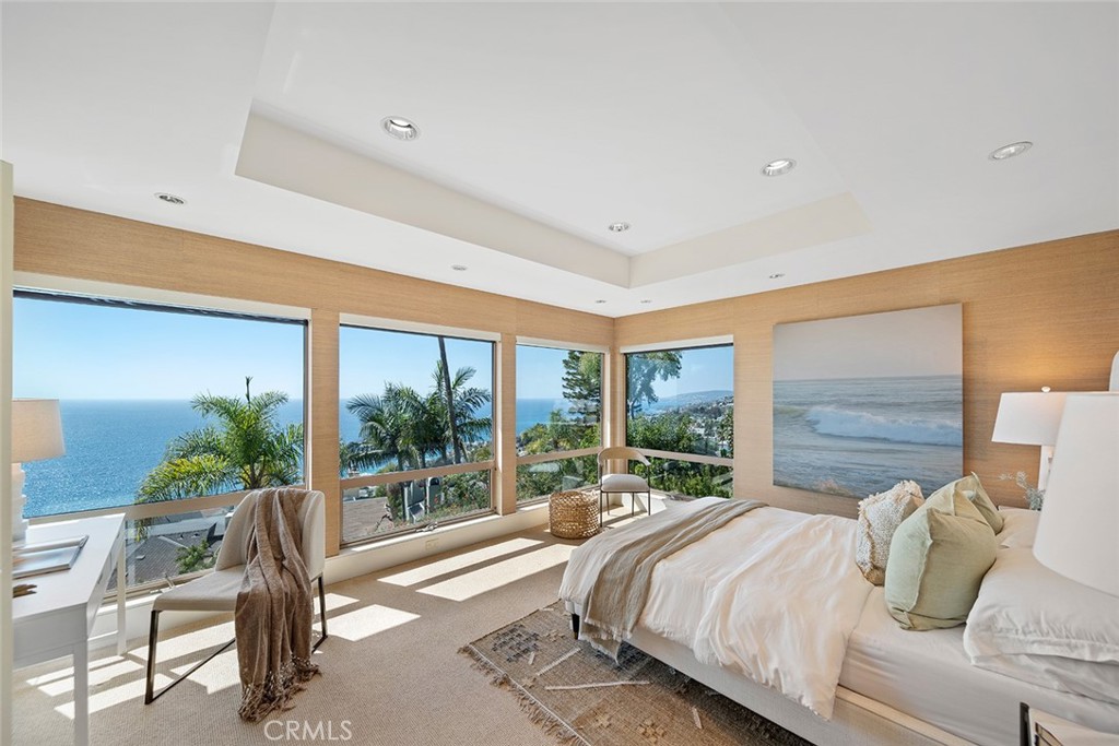 48 N Vista De Catalina, Laguna Beach CA 92651 - photo 32