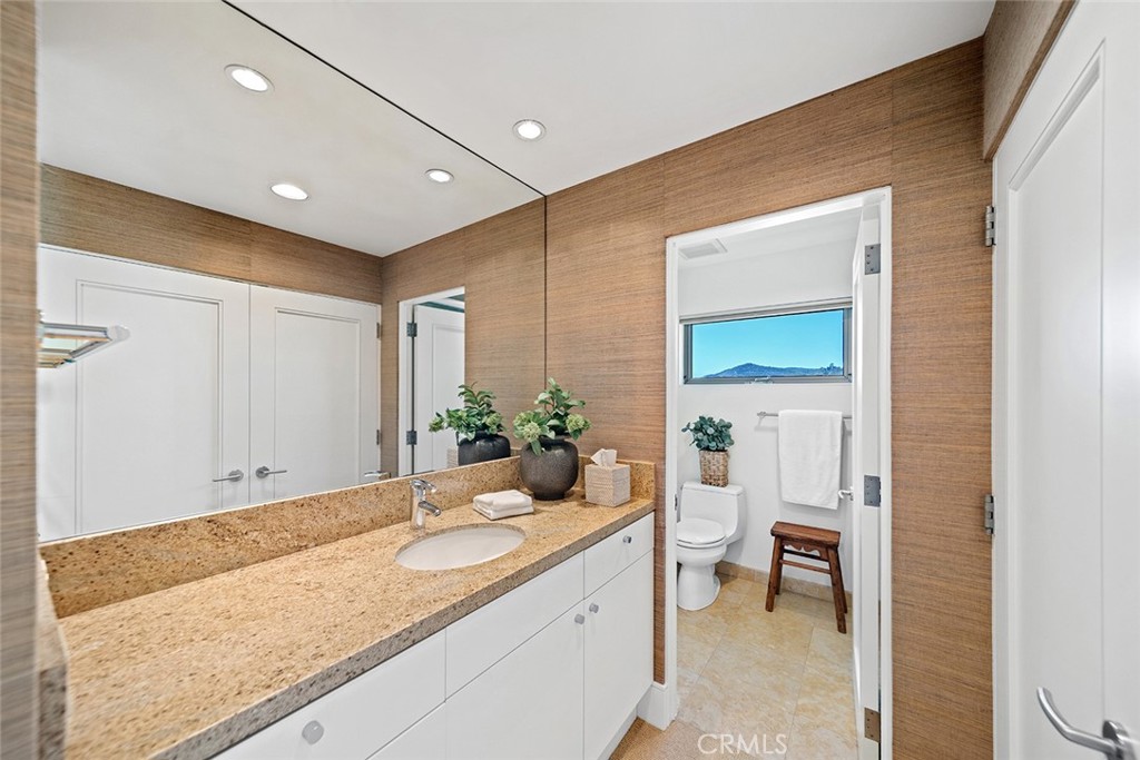 48 N Vista De Catalina, Laguna Beach CA 92651 - photo 35