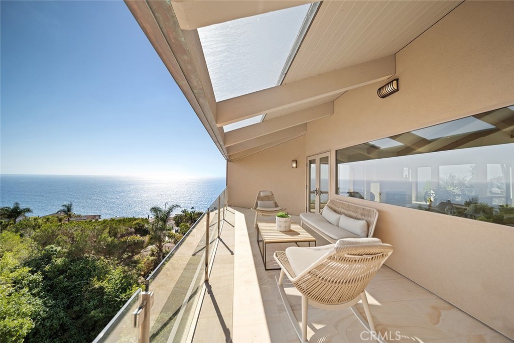 48 N Vista De Catalina, Laguna Beach CA 92651 - photo 52